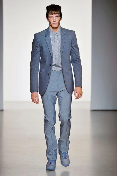 Look 23